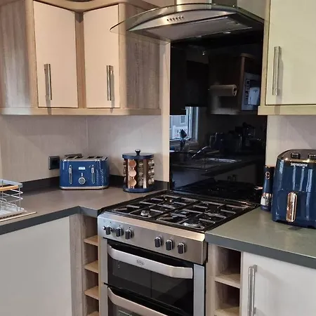 Contemporary Home At Tarka Holiday Park Barnstaple Exterior photo