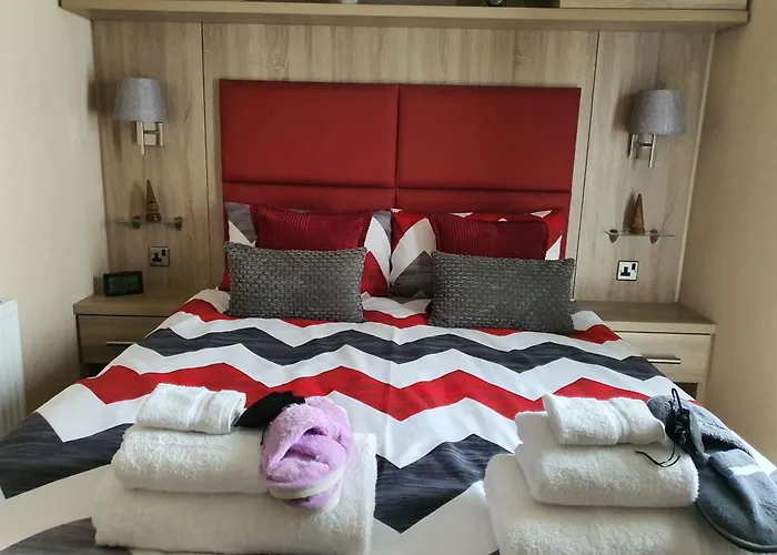 Contemporary Home At Tarka Holiday Park Barnstaple
