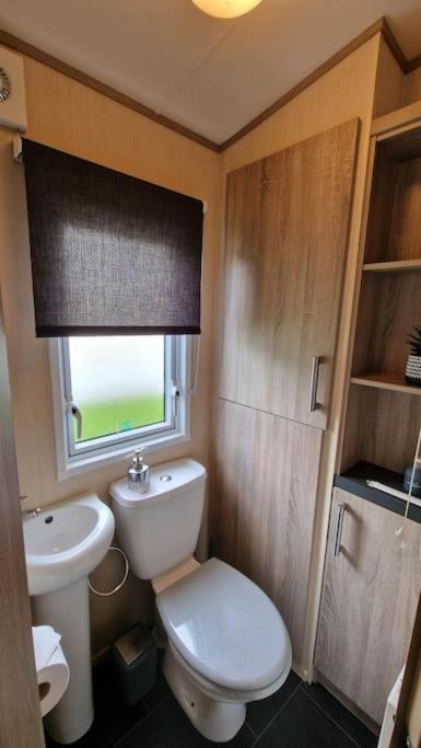 Contemporary At Tarka Holiday home *